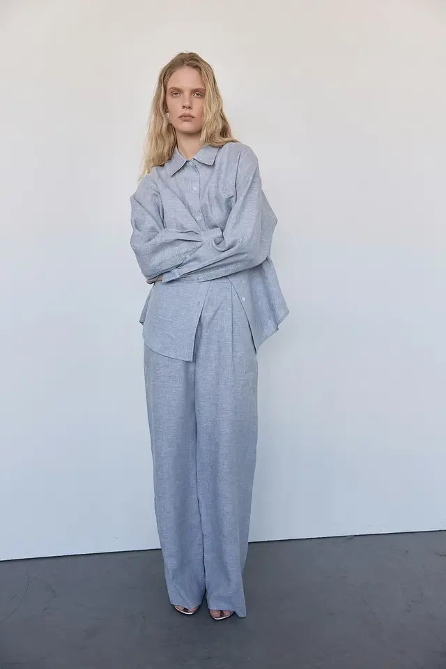 Лляна обʼємна сорочка, блакитний, спереду